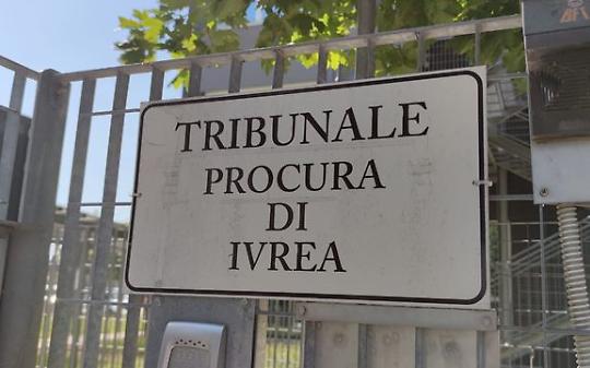 Allarme bomba al tribunale di Ivrea: evacuato il palazzo di giustizia