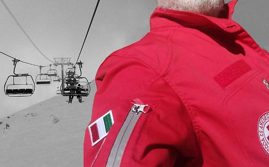 Malore in pista a Claviere, muore uno sciatore di 49 anni nonostante i soccorsi