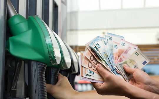 Gasolio oltre i 2 euro al litro: autotrasporto piemontese in allarme