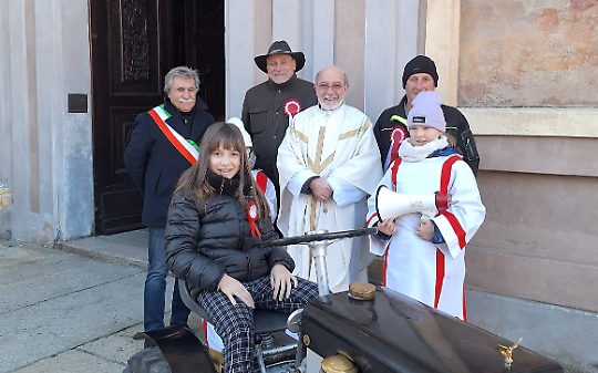 Sant&rsquo;Antonio Abate, quando la tradizione riparte dai giovani: Montalto Dora in festa