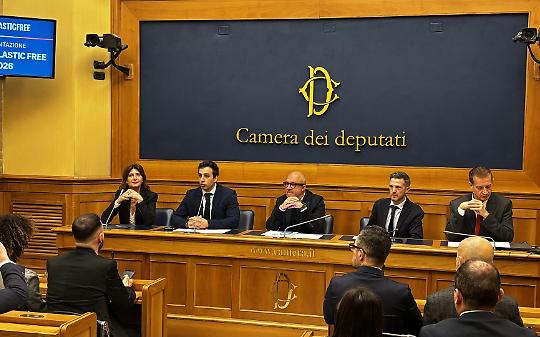 Pianezza, Rivalta e San Giusto Canavese sono Comuni Plastic Free