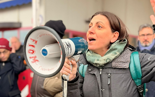 Primotecs Avigliana, presidio davanti ai cancelli per difendere 158 posti di lavoro e chiedere una vera politica industriale