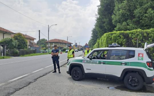 Scoperta un&rsquo;auto con intestazione fittizia a Chieri: interviene la Polizia Locale