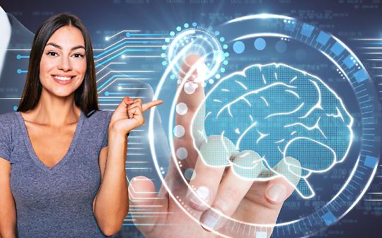 Nel Cuneese l&rsquo;ufficio turistico arriva in piazza: totem digitali con assistenza da remoto e intelligenza artificiale