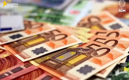 Sei milioni di euro in contanti scoperti a Caselle