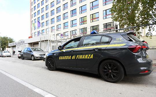 Maxi sequestro da 2,5 milioni