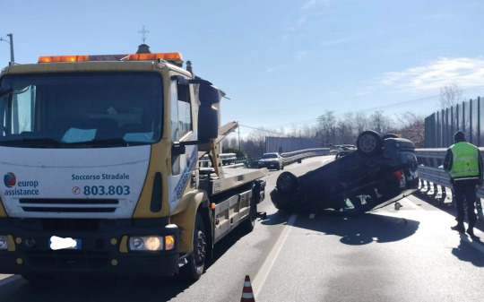 Incidente sulla provinciale tra Rondissone e Torrazza