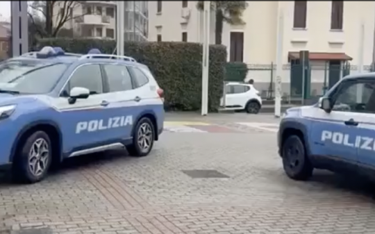 Monopattino rubato, alimenti scaduti. La polizia non guarda in faccia a nessuno