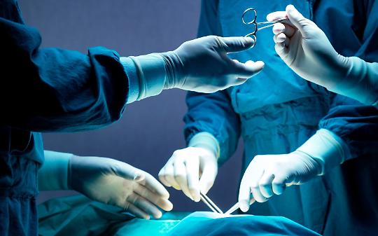 Alle Molinette arriva l&rsquo;angiografo mobile con intelligenza artificiale: prima installazione in Italia