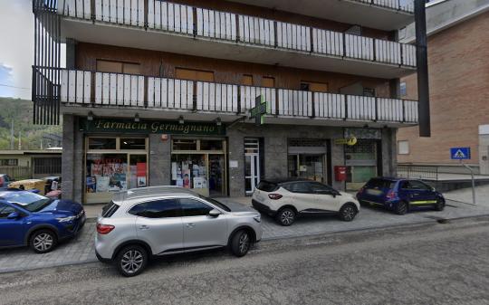 Marciapiedi, parcheggi e suolo pubblico: a Germagnano spuntano dubbi su concessioni, atti e lavori lungo via Celso Miglietti