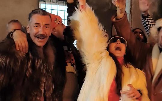 Scacchi, festa anni &rsquo;80 e amicizia vera: Piazza Ottinetti &egrave; gi&agrave; in partita - VIDEO 