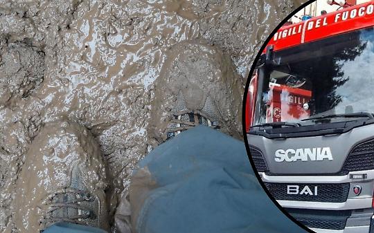 Scivola sull&rsquo;argine