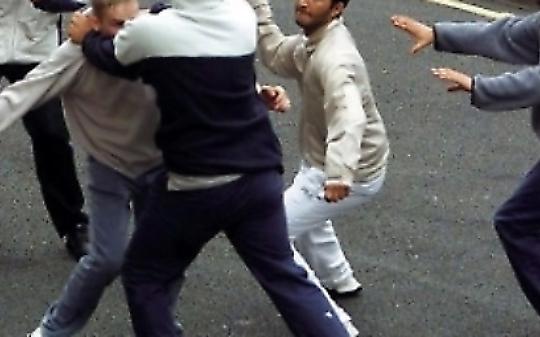 Rissa alla stazione di Ivrea, 15 giovani denunciati