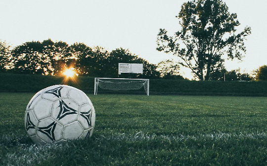 Borgaro, al via i lavori sui campi di via Italia: porte sostituite e manutenzione in corso