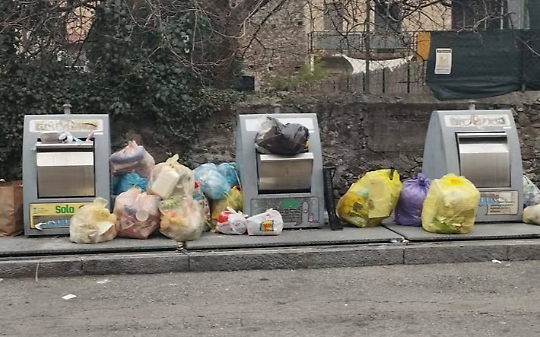 Rifiuti abbandonati, il sindaco Francisca avverte i "porcellini": &laquo;Chi non ha capito, capir&agrave;&raquo;