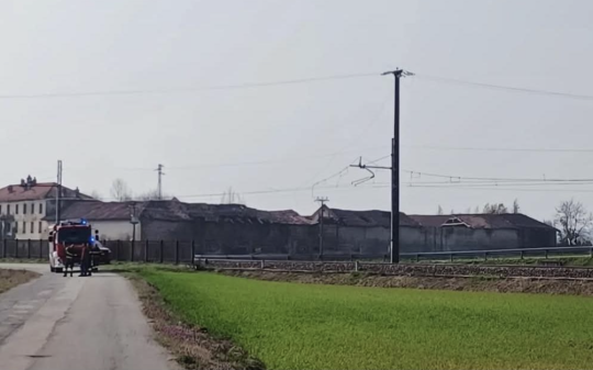 Drone danneggia la linea ferroviaria SFM1: treni interrotti tra Settimo e Rivarolo Canavese