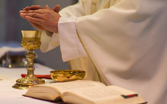 &laquo;Tanto tuon&ograve; che piovve&raquo;. Confino e rieducazione per i fedeli di serie B della Messa antica