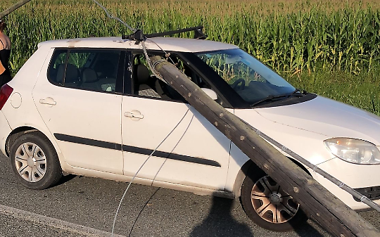 Cascano i pali della linea telefonica. Non si pu&ograve; andare avanti cos&igrave;!