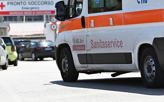 Terrore in casa, piatti lanciati contro la figlia: arrestato il padre. &laquo;Avevamo paura ci uccidesse&raquo;