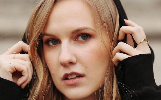 Dalle passerelle di Milano all&rsquo;impegno sociale