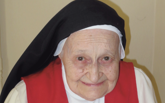 Doveva morire da bambina, ha trovato Dio a 70 anni: oggi suor Annamaria ne ha 106