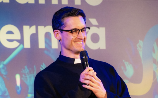 L'ex prete influencer e la liturgia in progress