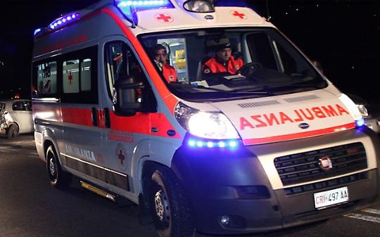 Scontro tra tre auto 