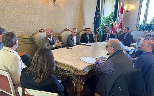 Raddoppio ferroviario, a Ivrea si torna a parlarne. Ma per ora &egrave; ancora tutto sulla carta