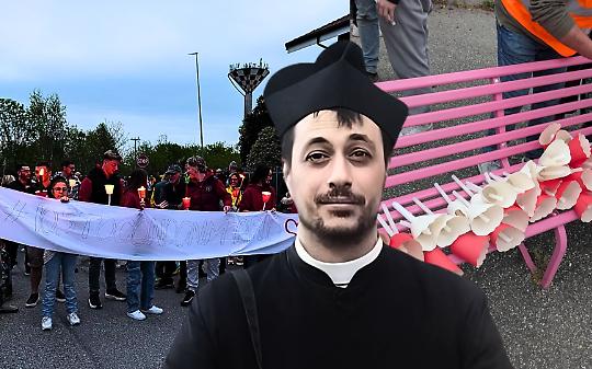 Fiaccolata per don Mario