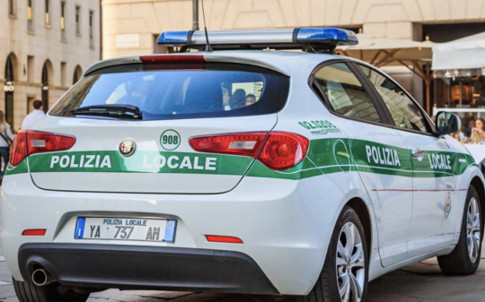 Favria, pugno in faccia all&rsquo;agente