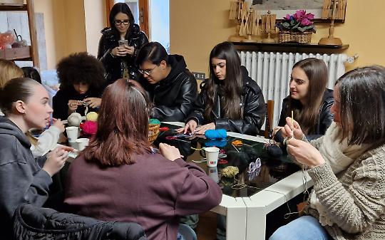 Il Ricamo di Lanzo conquista gli studenti dell&rsquo;Alvar Aalto