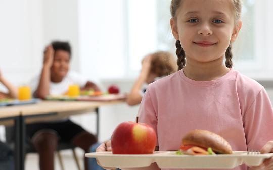 Scuola. A Settimo torinese una raccolta firme per il &ldquo;pasto da casa&rdquo;