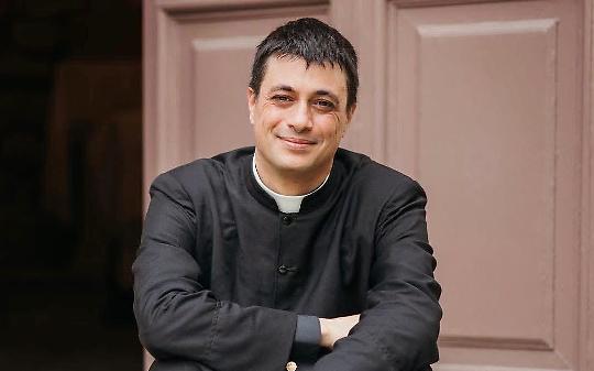 Canavese, raccolta firme per don Mario