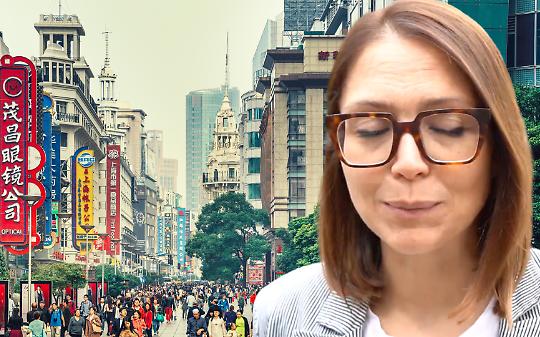 Sindaca e presidente del consiglio in vacanza in Cina, i biglietti aerei li pagano i cittadini