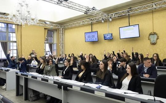 Progetto Ragazzi in Aula 2026: studenti protagonisti della democrazia