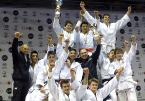 La formazione dell'Akiyama Settimo