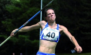 Laura Oberto in azione con il giavellotto