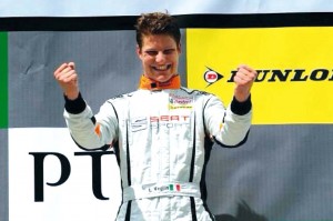 Il giovane pilota leinicese Lorenzo Veglia
