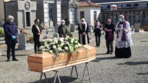 Il vescovo Cerrato ha dato l'ultimo saluto a don Chiadò