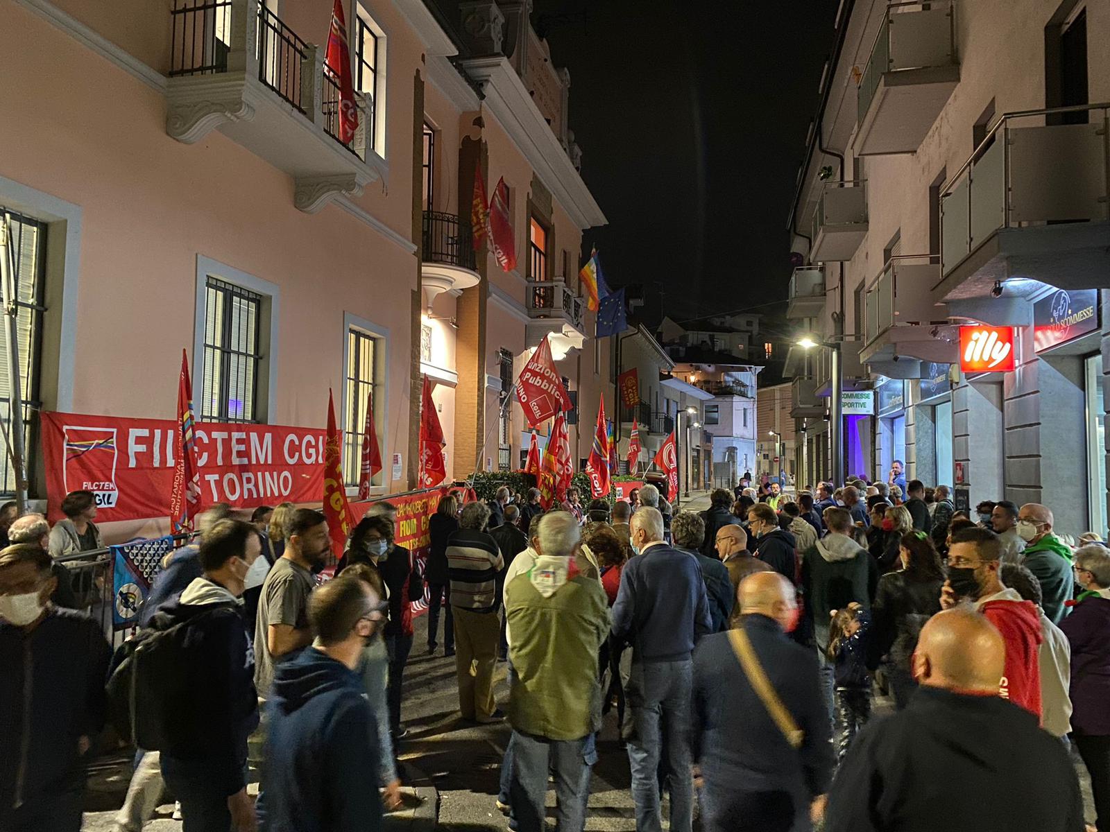 svastiche Cgil Settimo torinese