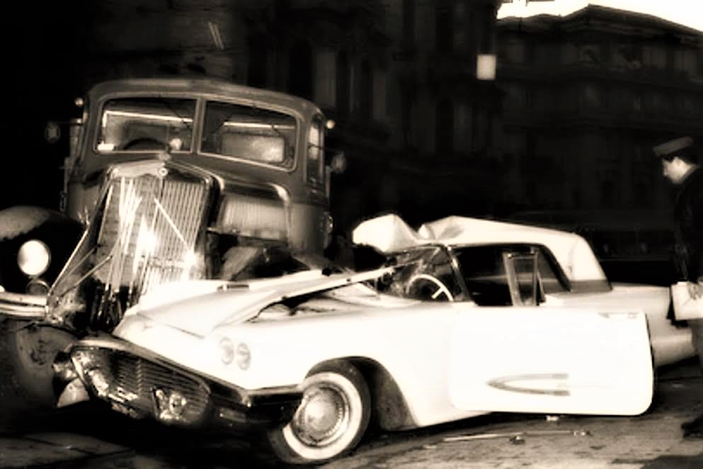 La fotografia dell'incidente mortale di Fred Buscaglione 3 febbraio 1960)