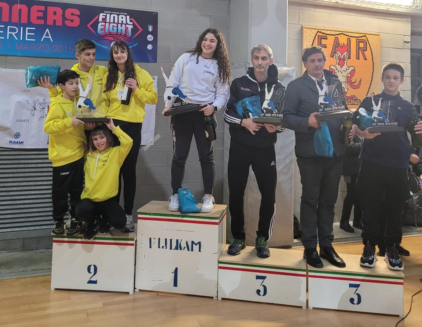 Unisport podio asti