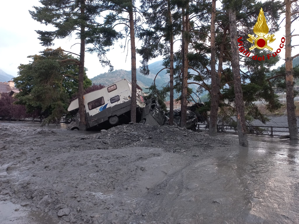 Frana in alta quota, Bardonecchia travolta da un fiume di fango