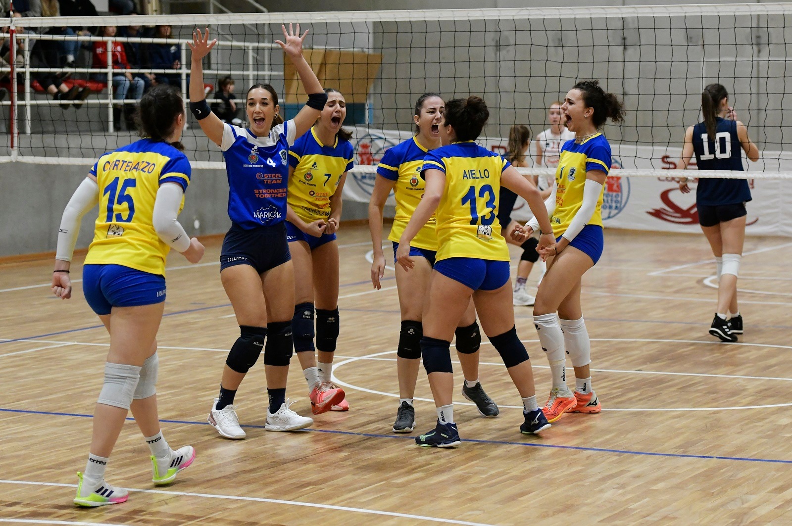 Lilliput serie C 2023-2024 esultanza (FOTO FIPAV PIEMONTE VOLLEY ONLINE)