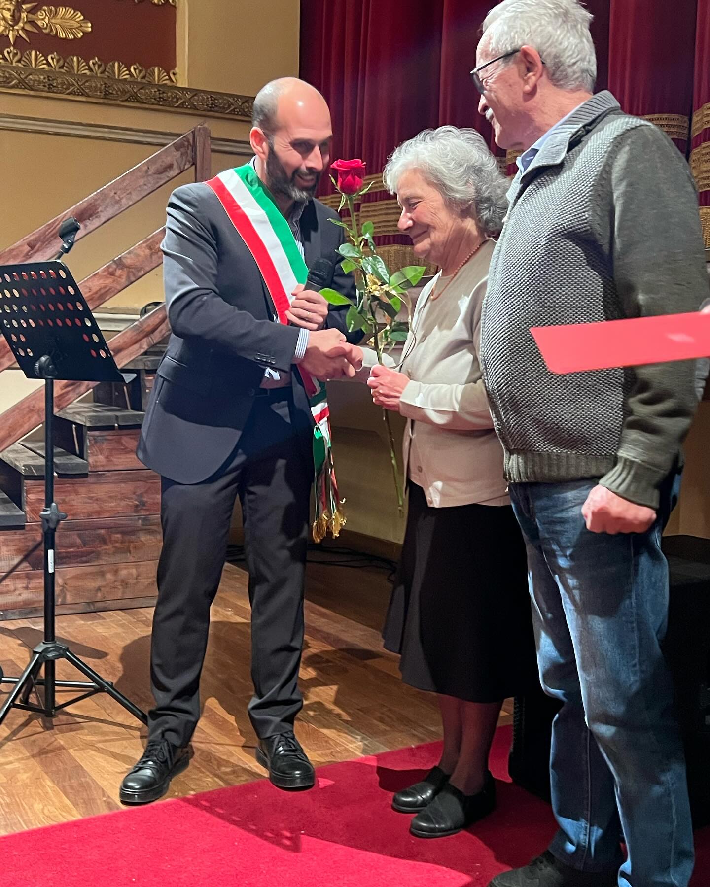 Ai festeggiamenti per i 50 anni di matrimonio