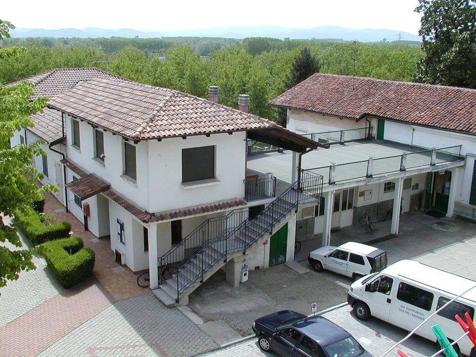 Vitra Tre, Appiani