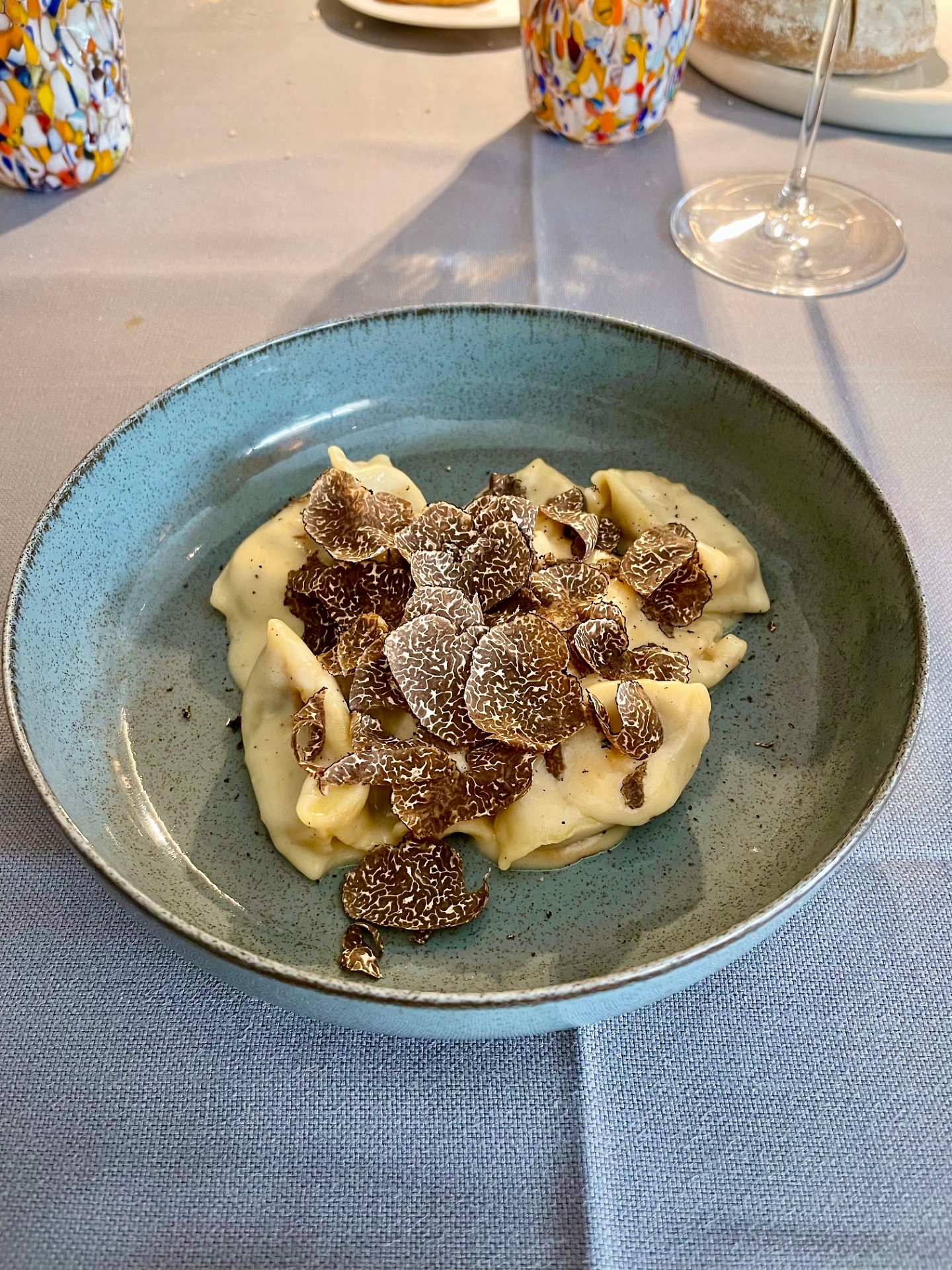 Ravioli con cipolla e tartufo