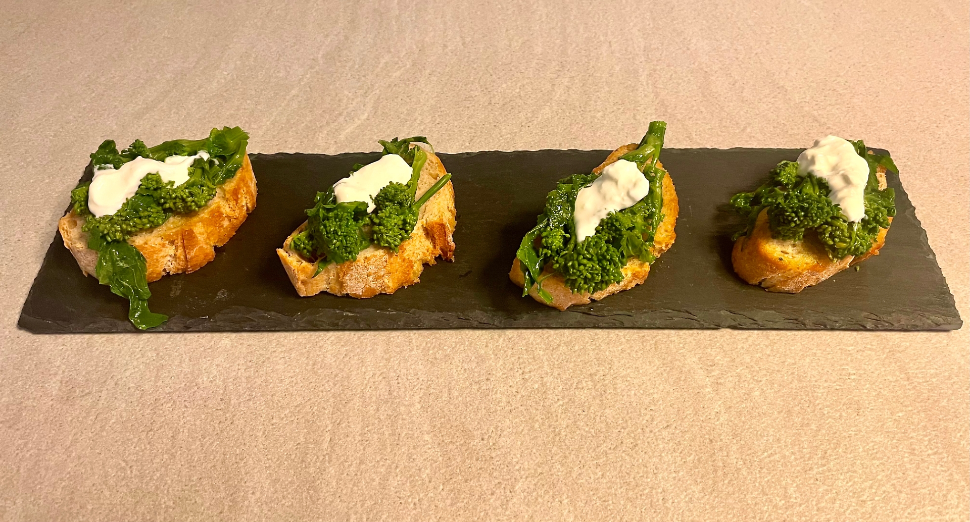 Bruschetta con cime di rapa