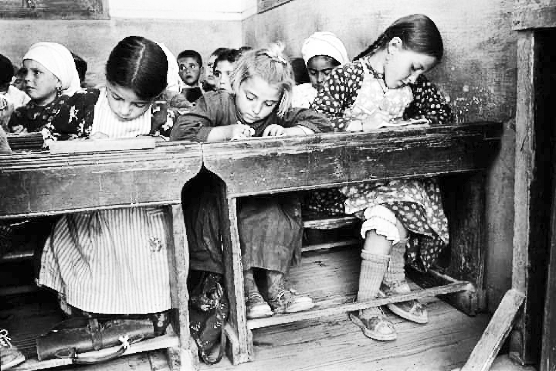 Bambine a scuola