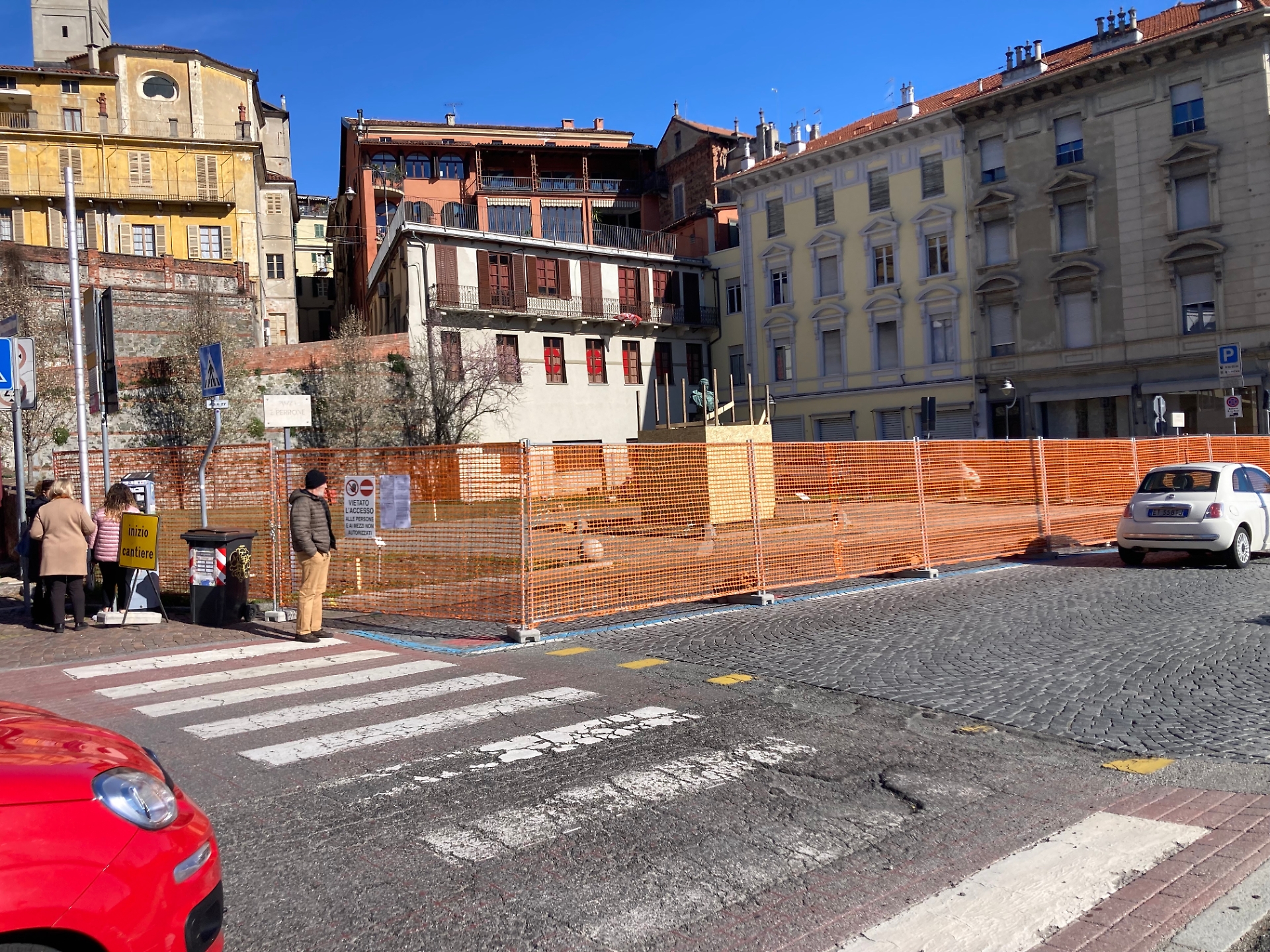 Piazza Perrone